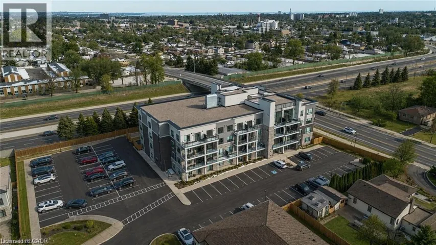 120 SPRINGVALLEY Crescent Unit# 306, Hamilton, Ontario L9C0E4