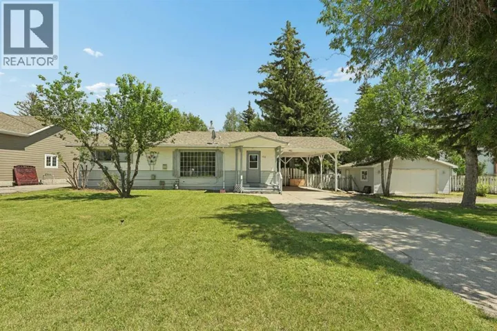 736 2 Street W, Cardston, Alberta T0K0K0
