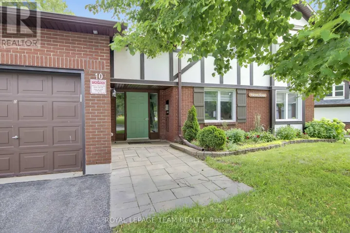B - 10 STONEHILL COURT, Ottawa, Ontario K2M1E5