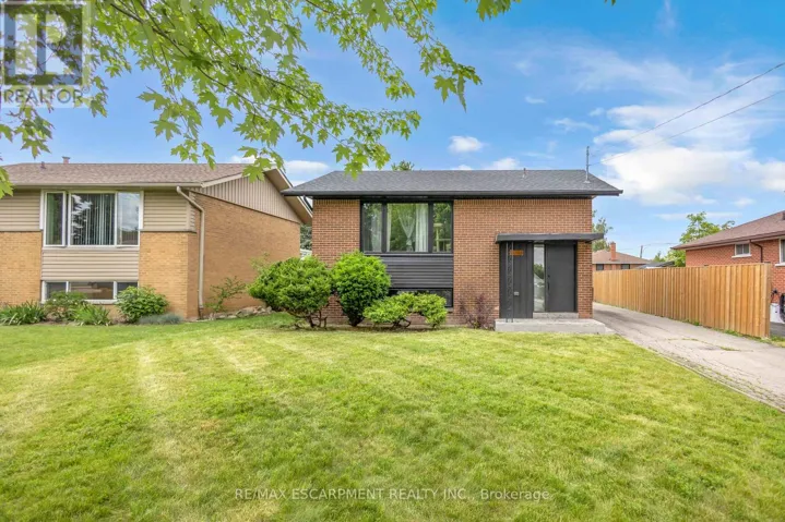 253 FERNWOOD CRESCENT, Hamilton (Hampton Heights), Ontario L8T3L7