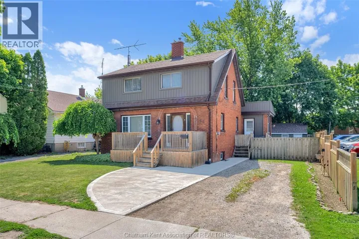 44 Alexandra AVENUE, Chatham, Ontario N7M1Y1