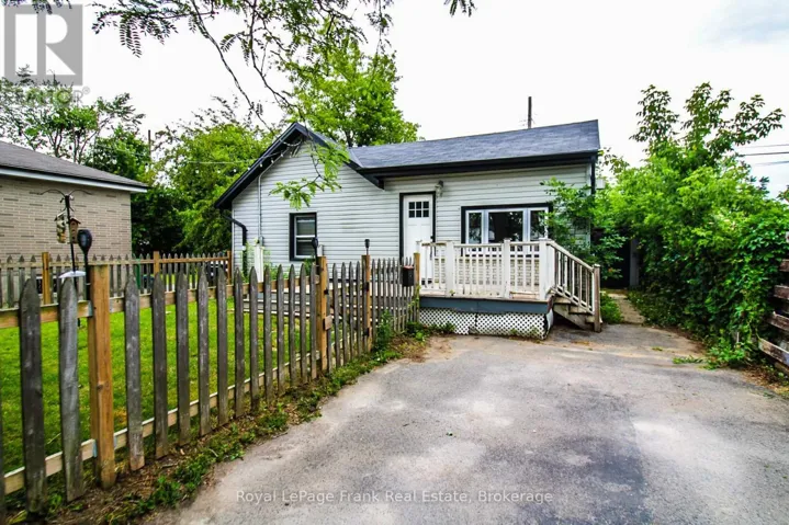 460 HOWDEN STREET, Peterborough (Otonabee Ward 1), Ontario K9J4B3