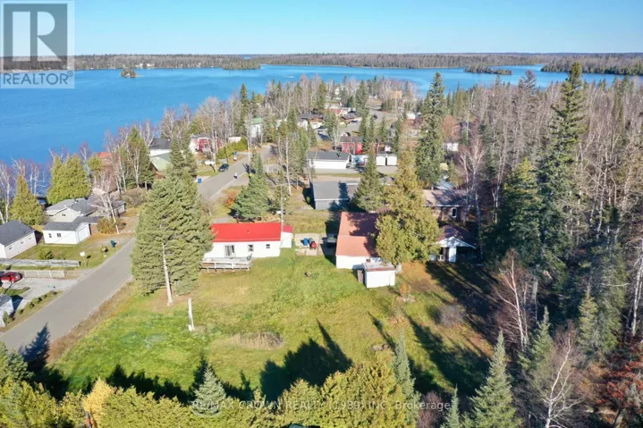 MOONBEAM - 42 LEFEBVRE PENINSULA ROAD, Kapuskasing, Ontario P0L1V0