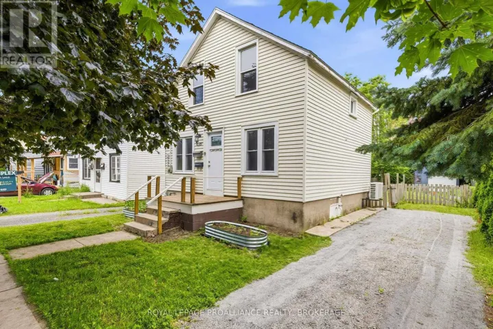 636 MACDONNELL STREET, Kingston (East of Sir John A. Blvd), Ontario K7K4X3