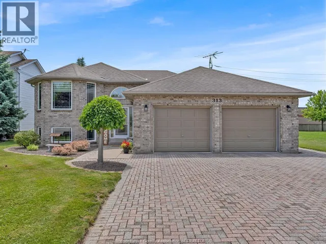 313 APPLEWOOD, Kingsville, Ontario N9Y3Y7
