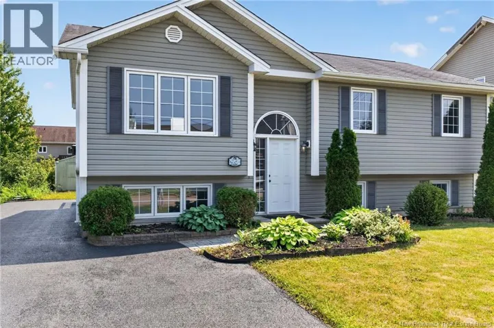 94 Falcon, Moncton, New Brunswick E1G0H7