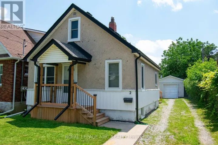 2 EASTBOURNE AVENUE, St. Catharines (Facer), Ontario L2M5K4