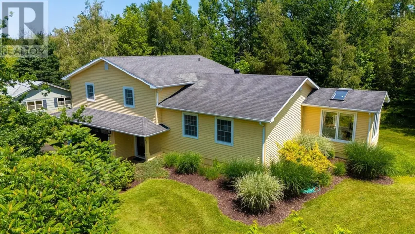 61 Sherwood Drive, Wolfville, Nova Scotia B4P2K5