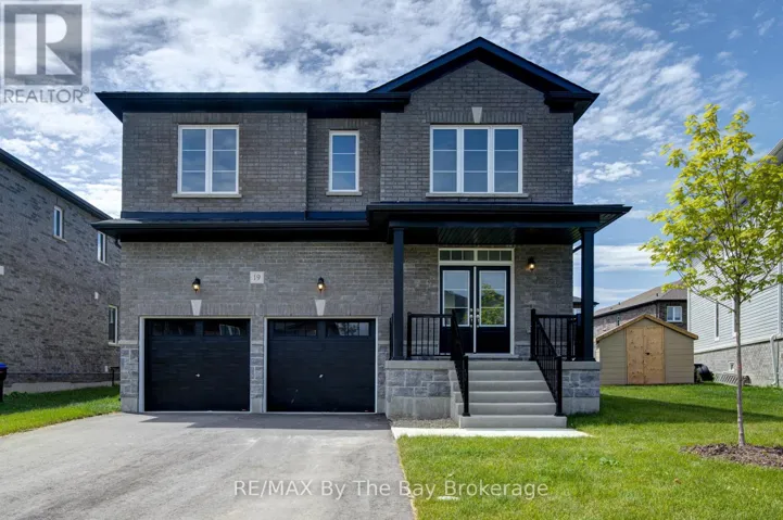 19 AMBER DRIVE, Wasaga Beach, Ontario L9Z0R9