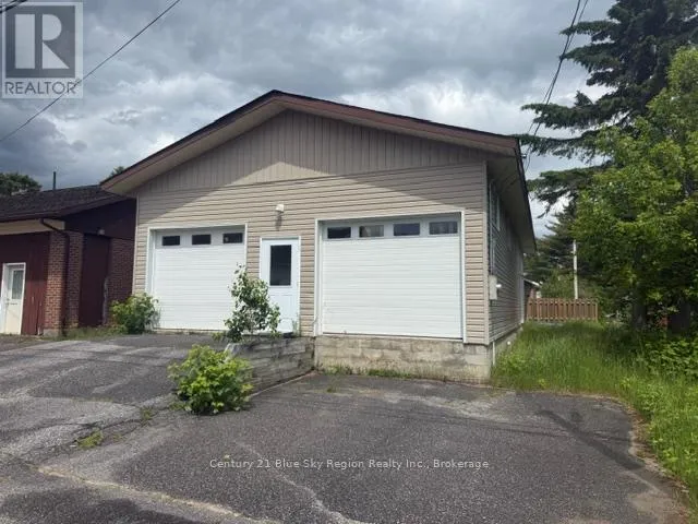 14 HUNTER STREET, South River, Ontario P0A1Z0