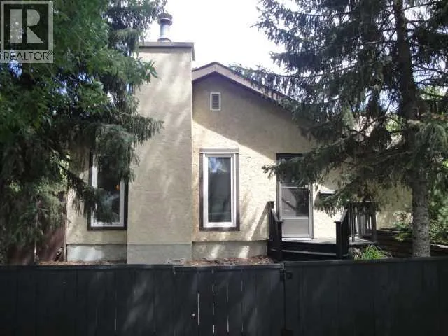 123 15th Street N, Lethbridge, Alberta T1H2X3