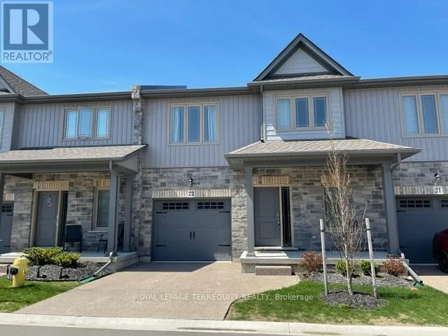22 - 45 DORCHESTER BOULEVARD, St. Catharines (Carlton/Bunting), Ontario L2M0C4