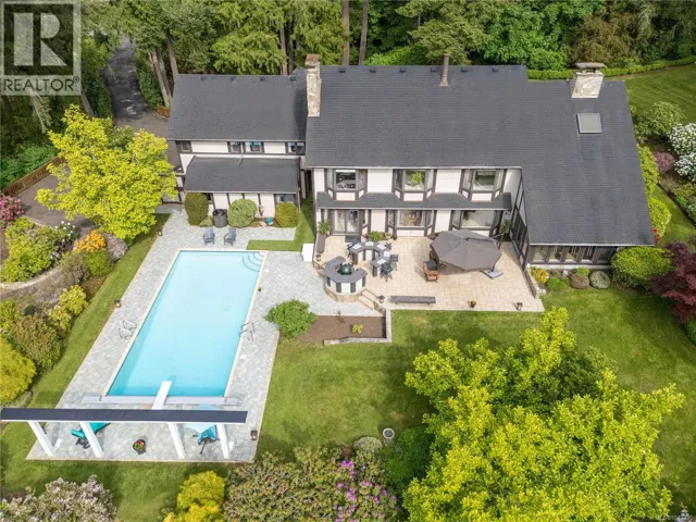 6434 Woodgrove Way, Duncan, British Columbia V9L5R4