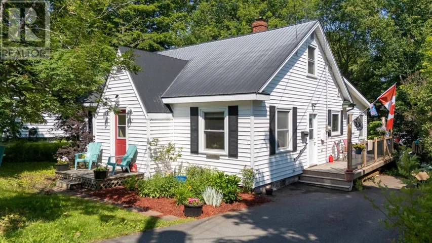 11 PARKVIEW Road, Kentville, Nova Scotia B4N1P6
