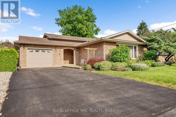 9 SANDY COVE DRIVE, St. Catharines (Lakeshore), Ontario L2N5Z3