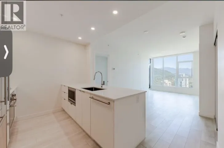 537 COTTONWOOD AVENUE, Coquitlam, British Columbia V3J0S4