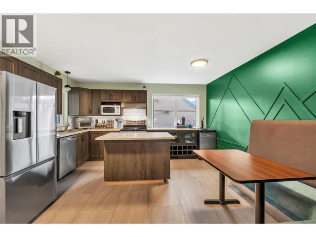 429 Braid St, Penticton, British Columbia V2A4Y2