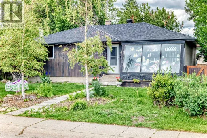 4832 Worcester Drive SW, Calgary, Alberta T3C3L6