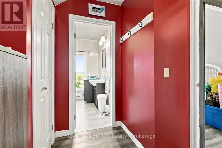 780