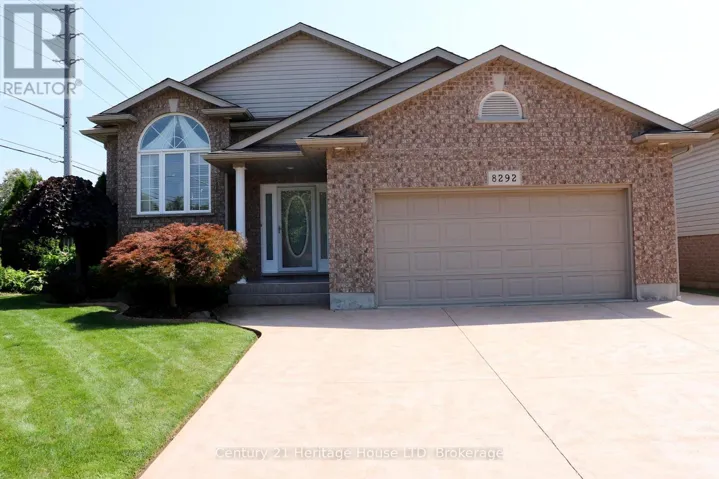 8292 FEREN DRIVE S, Niagara Falls (Ascot), Ontario L2H3M9