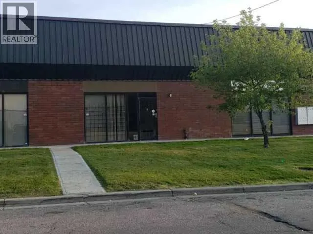 5, 2235 30 Avenue NE, Calgary, Alberta T2E7C7