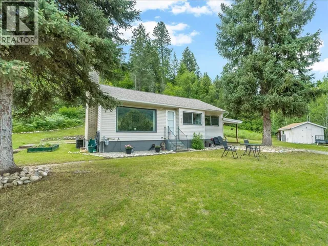 2800 1st Avenue, Castlegar, British Columbia V1N2R2