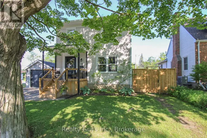727 CHESTERFIELD AVENUE, Peterborough (Northcrest Ward 5), Ontario K9H4Y1