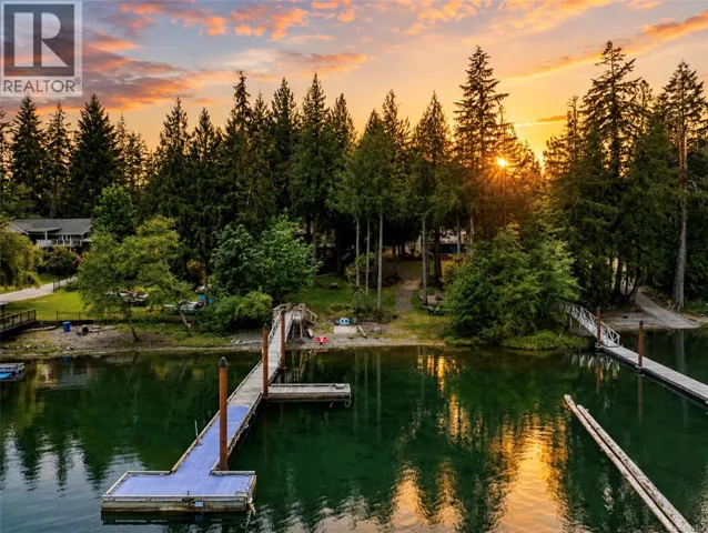 8256 Sa-Seen-Os Cres, Youbou, British Columbia V0R3E1