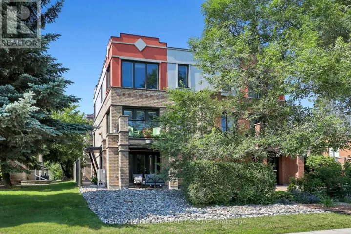 3356 CARLING AVENUE, Ottawa, Ontario K2H0A7