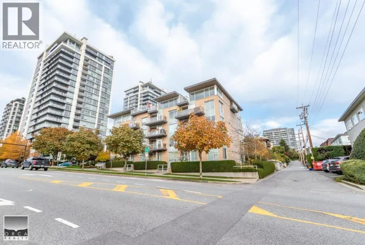 PH3 1288 CHESTERFIELD AVENUE, North Vancouver, British Columbia V7M0B1