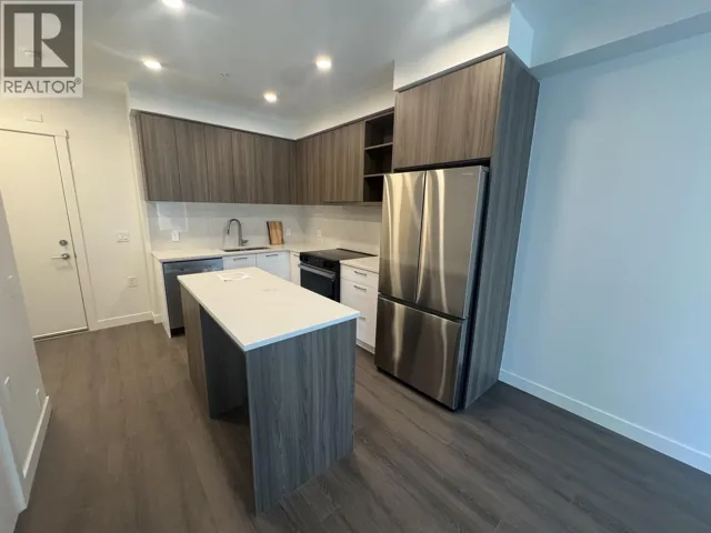 30X 82 1ST STREET, New Westminster, British Columbia V3L0L8