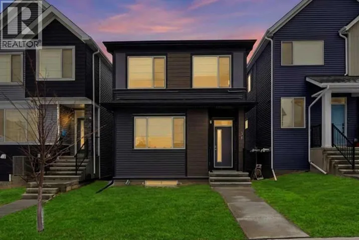 34 Aquila Way NW, Calgary, Alberta T3R1Z6