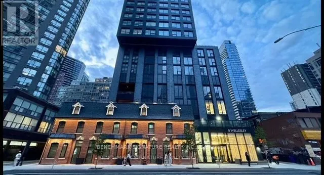 3312 - 8 WELLESLEY STREET W, Toronto (Bay Street Corridor), Ontario M4Y0J5