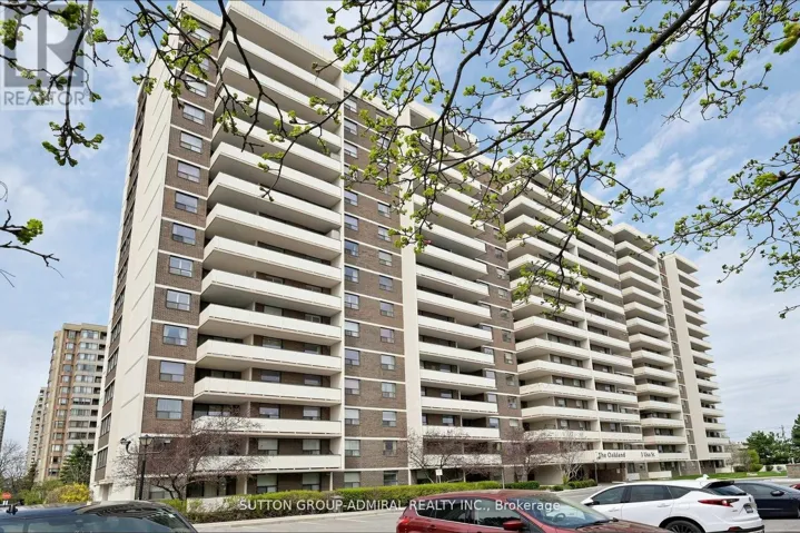 910 - 3 LISA STREET, Brampton (Queen Street Corridor), Ontario L6T4A2
