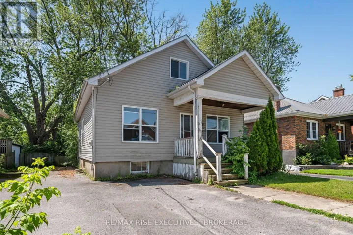 690 JOHNSON STREET, Kingston (Central City East), Ontario K7L2A8