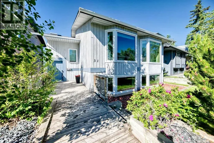 31 Ranchridge Way NW, Calgary, Alberta T3G1Z8