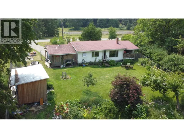 550 Arena Avenue, Kaslo, British Columbia V0G1M0