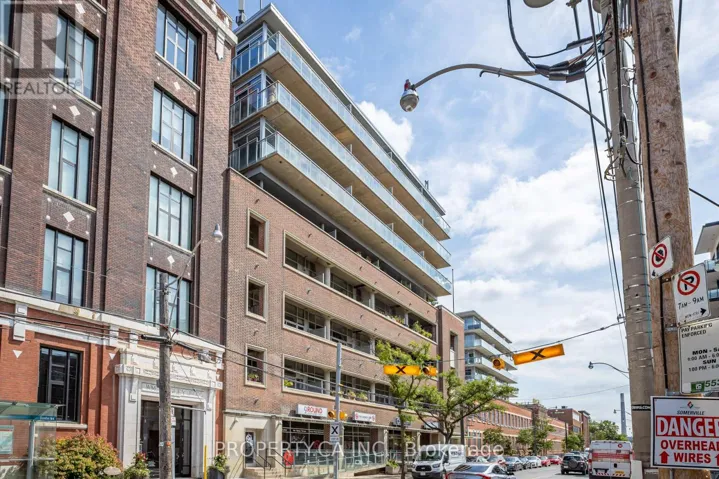 325 - 233 CARLAW AVENUE, Toronto (South Riverdale), Ontario M4M3N6