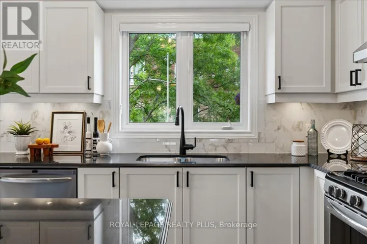 29 JEREMIAH LANE, Toronto (Scarborough Village), Ontario M1J0A3