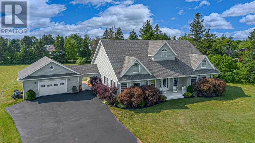 2 MULLAGHMORE Drive, Stratford, Prince Edward Island C1B1P2