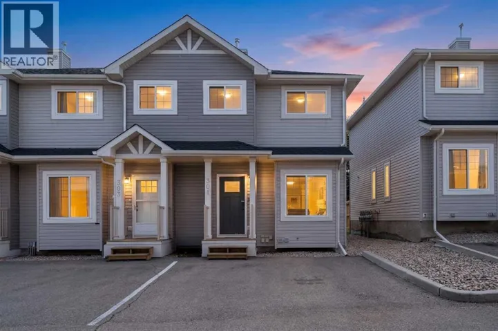 301 Strathaven Mews, Strathmore, Alberta T1P1K3