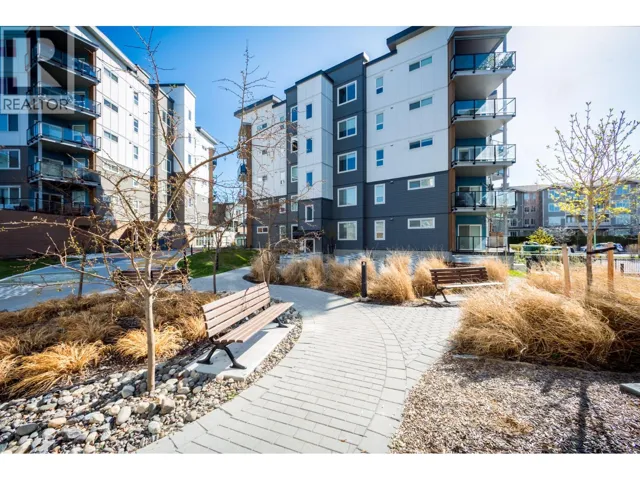 3642 Mission Springs Drive Unit# 204 Lot# 140, Kelowna, British Columbia V1W0E1