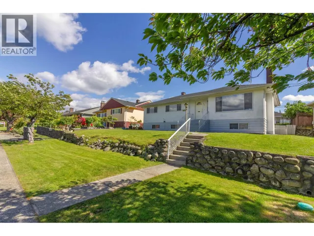 4810 FAIRLAWN DRIVE, Burnaby, British Columbia V5C3R8