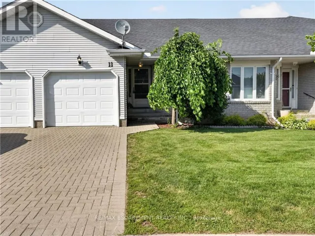 11 GARDEN DRIVE, West Lincoln (Smithville), Ontario L0R2A0