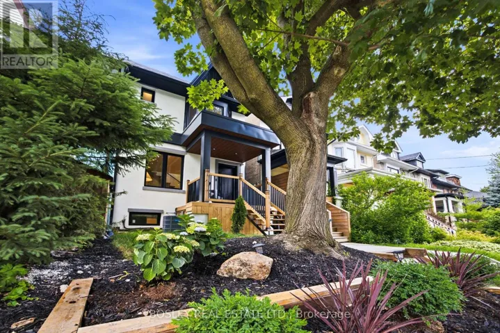 28 RICHARD AVENUE, Toronto (Greenwood-Coxwell), Ontario M4L1W9