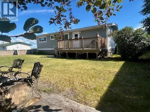 5208 W 54 AVENUE, Fort Nelson, British Columbia V0C1R0