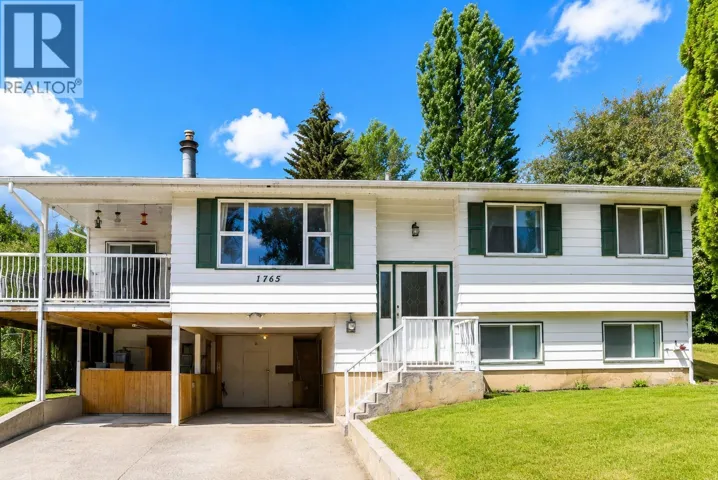 1765 3B Highway, Fruitvale, British Columbia V0G1L0