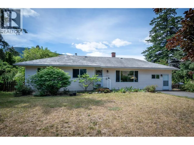 2743 THOMPSON Drive, Kamloops, British Columbia V2C4L7