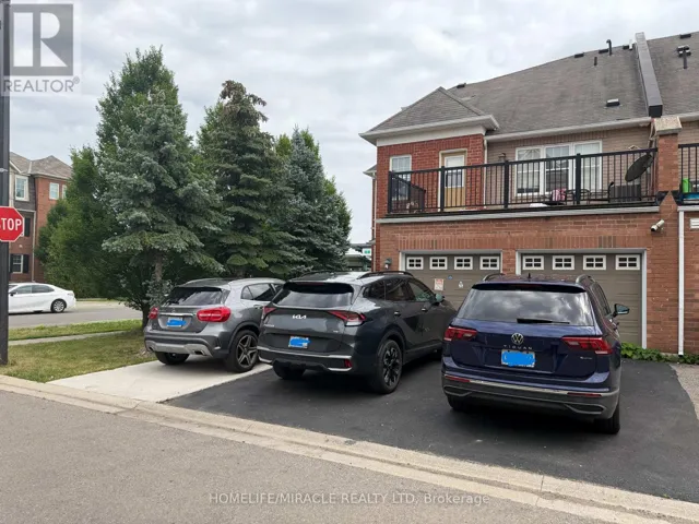 52 COMMUTER DRIVE, Brampton (Fletcher's Meadow), Ontario L7A0R3