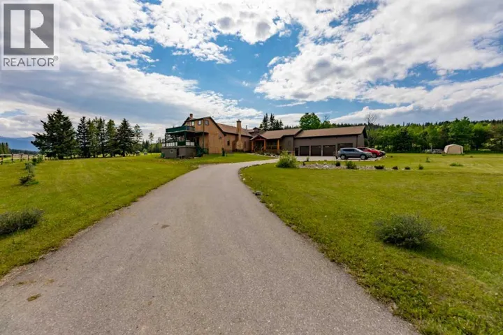 50409A Highway 16, Rural Yellowhead County, Alberta T7V1X4